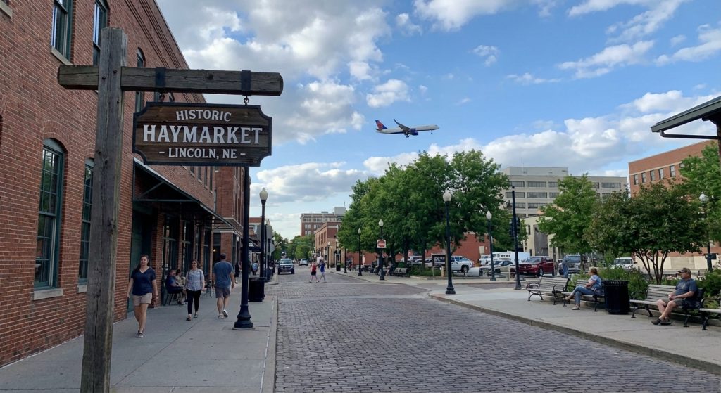 Cheap Business Class Flights to Lincoln, NE